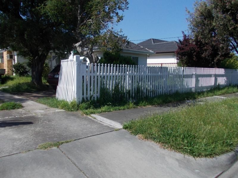 5 Burrapike Avenue, Springvale VIC 3171