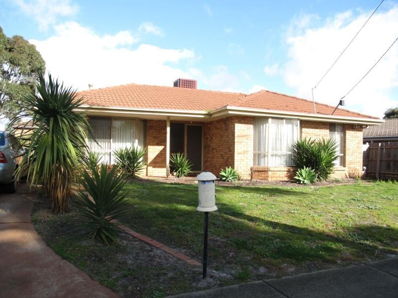64 Hall Road, Carrum Downs VIC 3201