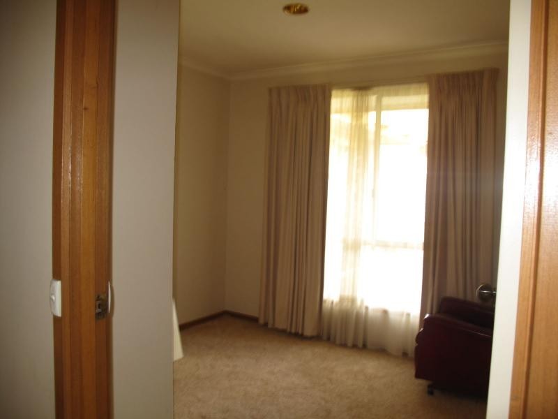 64 Hall Road, Carrum Downs VIC 3201