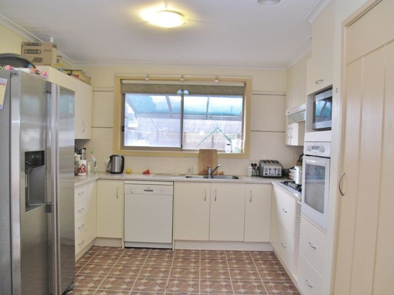 15 Tamar Road, Springvale South VIC 3172