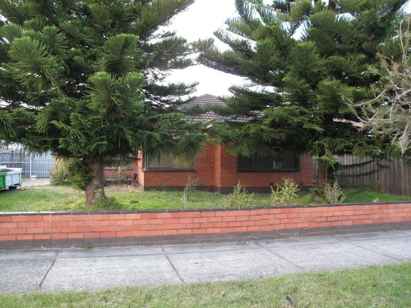 9 Guildford Avenue, Springvale VIC 3171