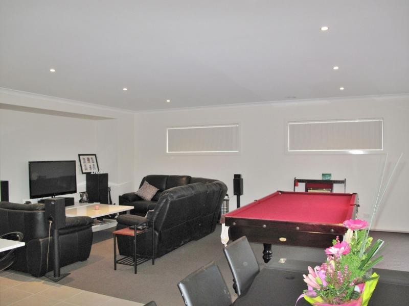 5 Hayden Grove, Pakenham VIC 3810