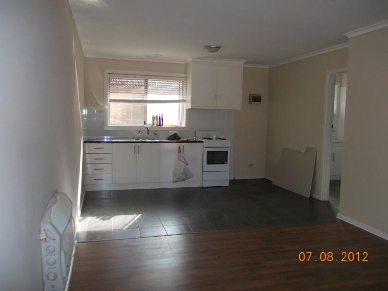 13/6 Kelvin Grove, Springvale VIC 3171