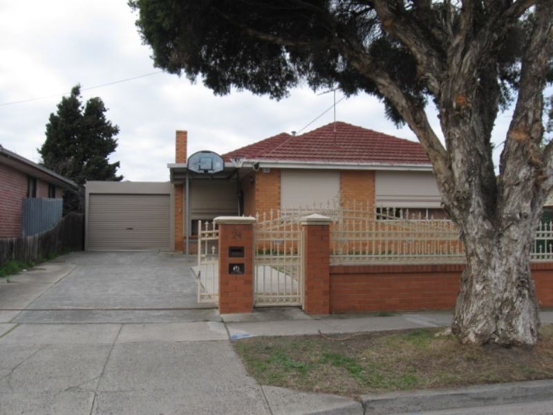 24 Worsley Avenue, Clayton South VIC 3169