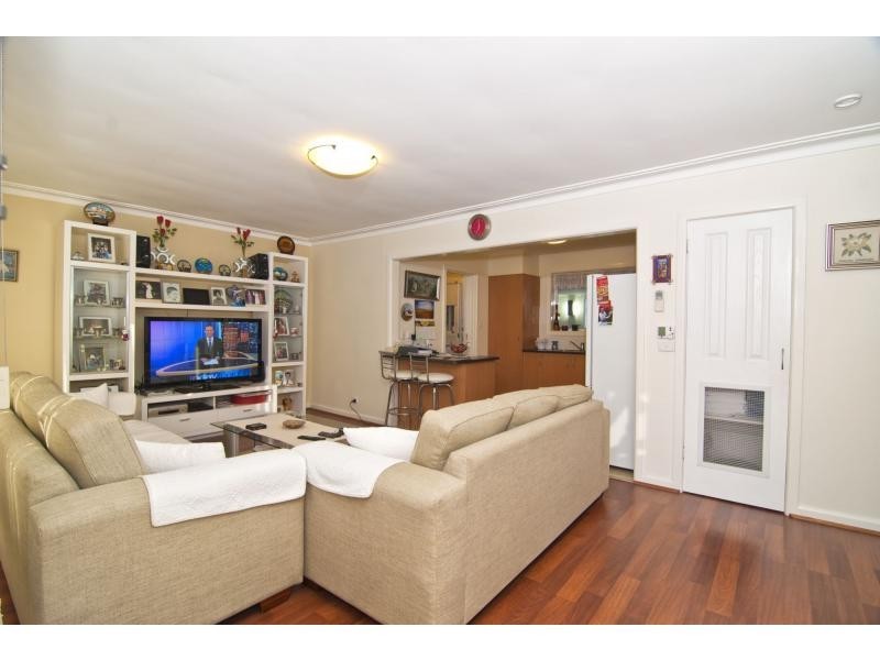 1/51 Oakwood Avenue, Dandenong North VIC 3175