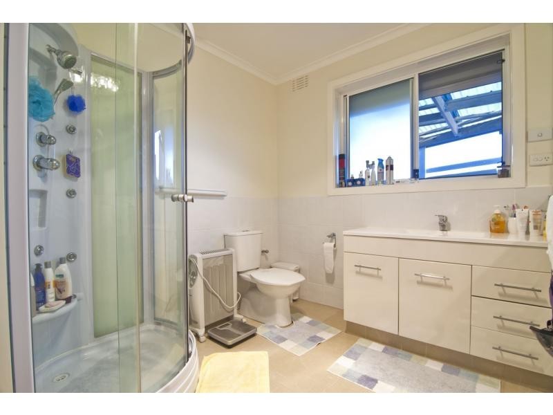 1/51 Oakwood Avenue, Dandenong North VIC 3175
