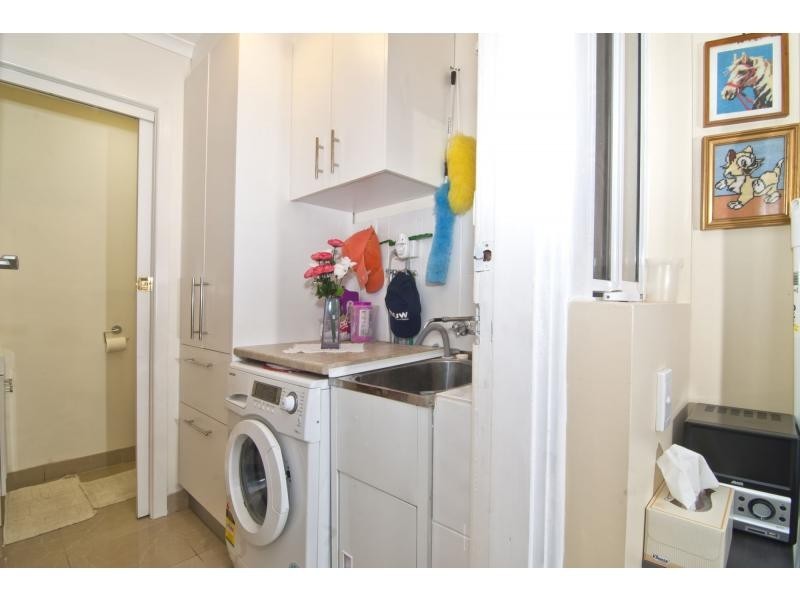 1/51 Oakwood Avenue, Dandenong North VIC 3175