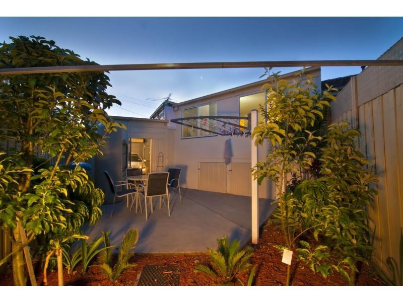 1/51 Oakwood Avenue, Dandenong North VIC 3175