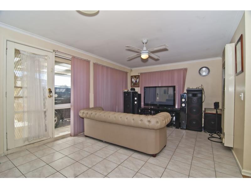 2 Vella Court, Springvale South VIC 3172