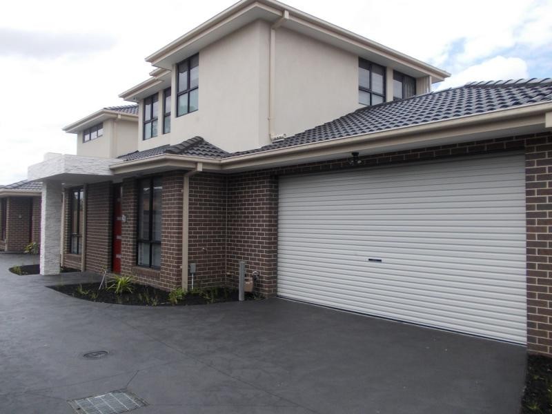 2/31 Osborne Avenue, Springvale VIC 3171