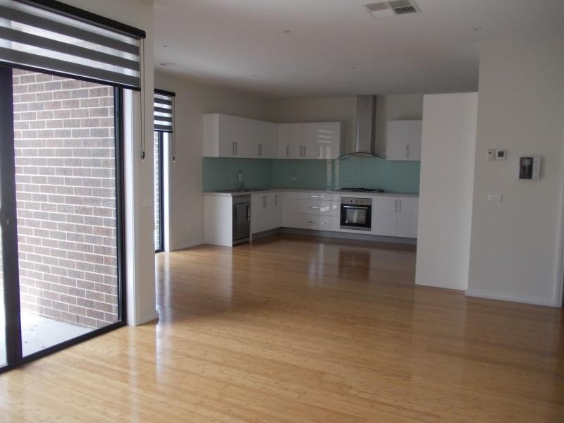2/31 Osborne Avenue, Springvale VIC 3171