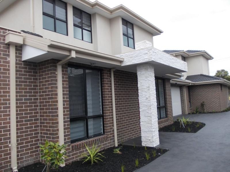 2/31 Osborne Avenue, Springvale VIC 3171