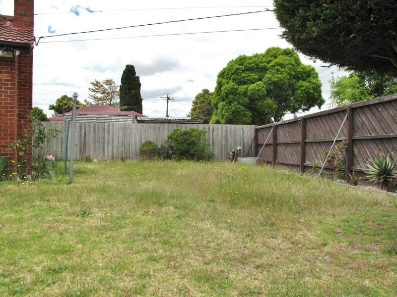 41 Hanleth Avenue, Springvale VIC 3171