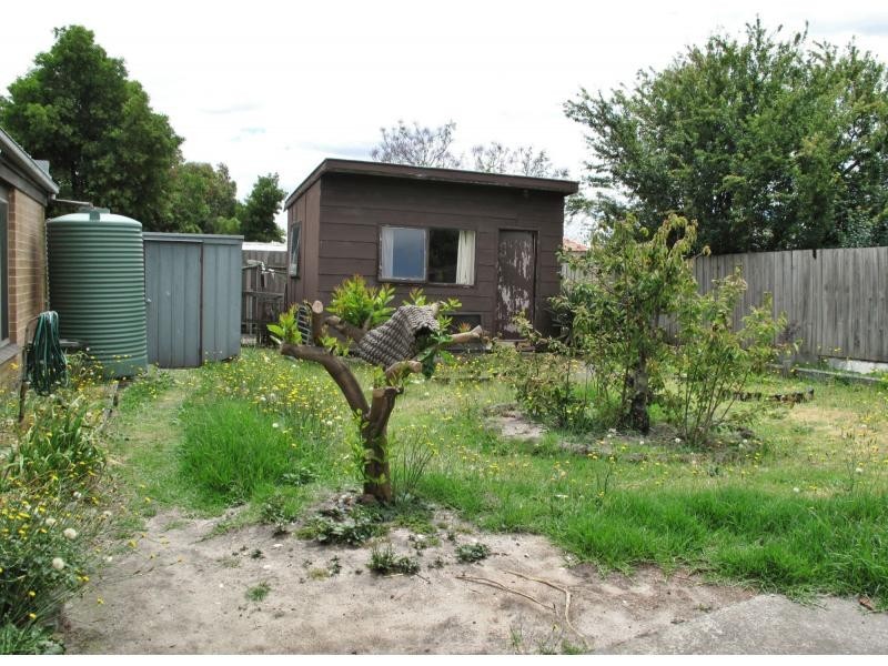41 Hanleth Avenue, Springvale VIC 3171