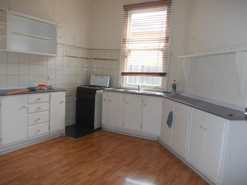 82 View Road, Springvale VIC 3171