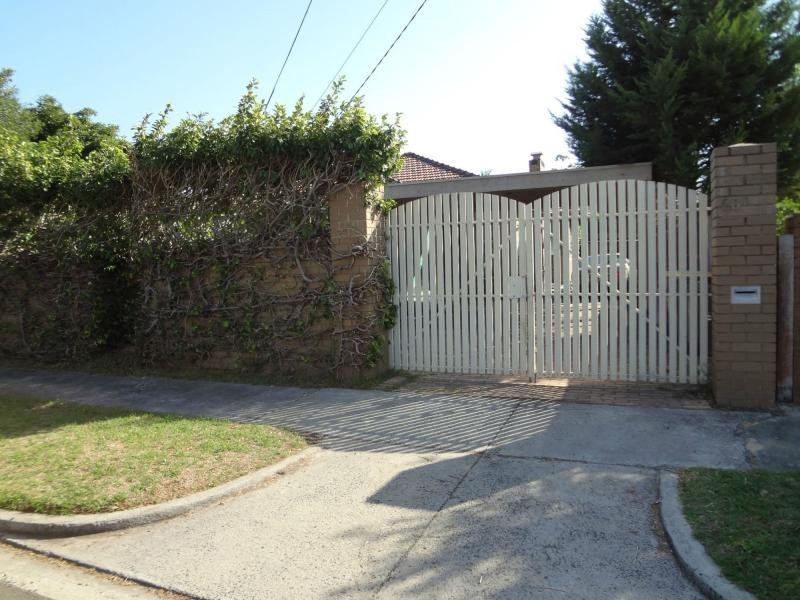 50 Rosslyn Avenue, Seaford VIC 3198