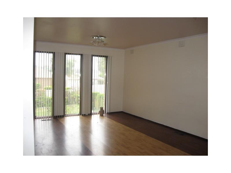 38 Lower Terrace Crescent, Noble Park North VIC 3174