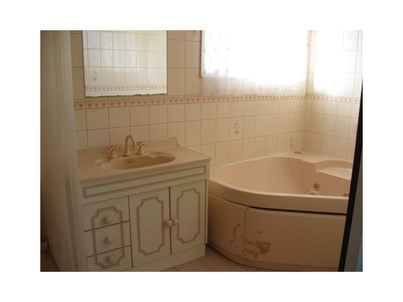 38 Lower Terrace Crescent, Noble Park North VIC 3174