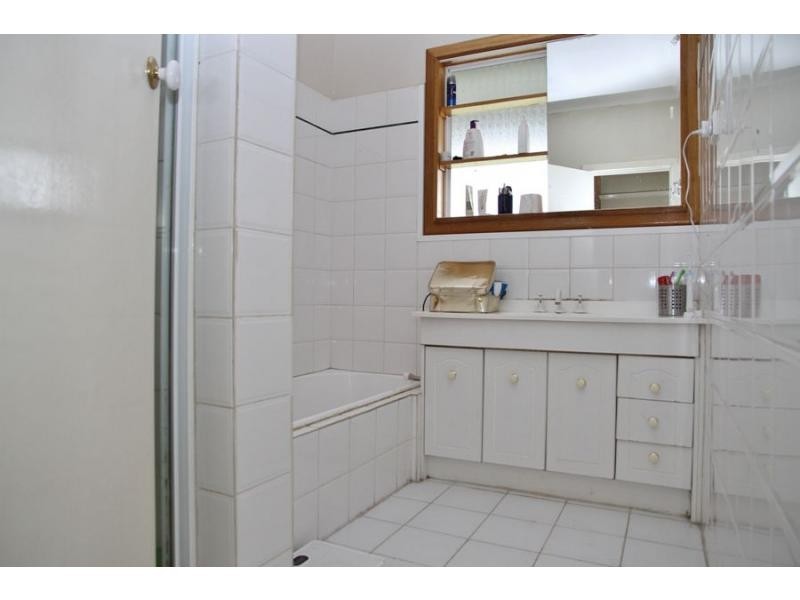 14 Fairview Street, Springvale VIC 3171