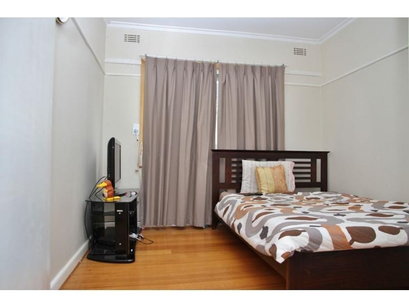 14 Fairview Street, Springvale VIC 3171