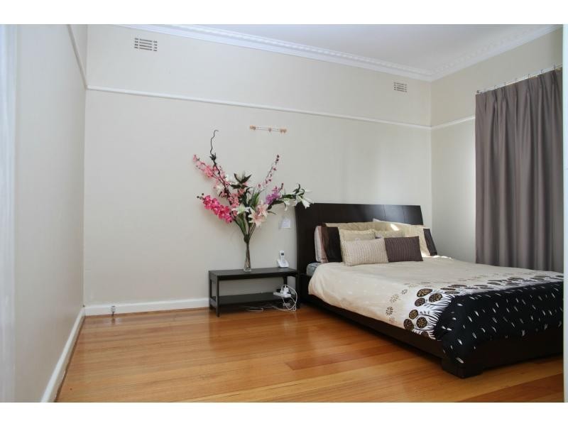 14 Fairview Street, Springvale VIC 3171