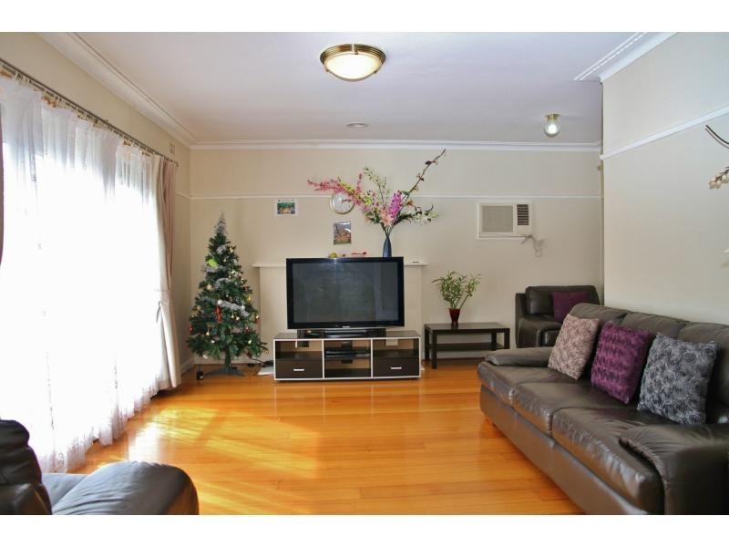 14 Fairview Street, Springvale VIC 3171