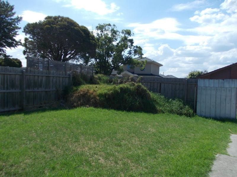 12 Lewis Street, Springvale VIC 3171