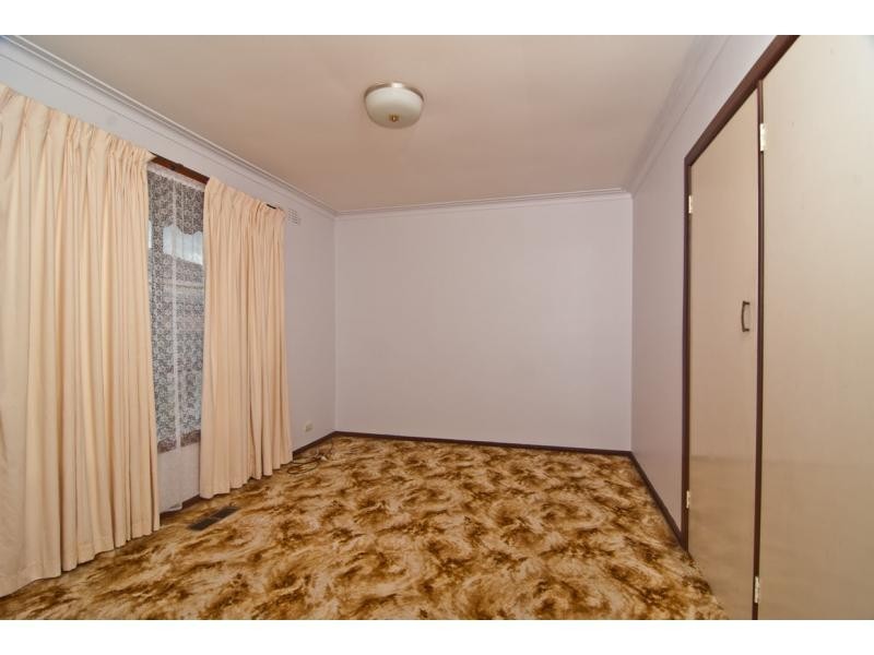 41 Hanleth Avenue, Springvale VIC 3171