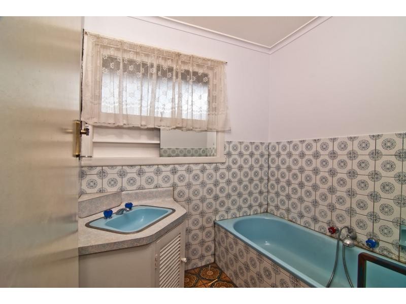 41 Hanleth Avenue, Springvale VIC 3171