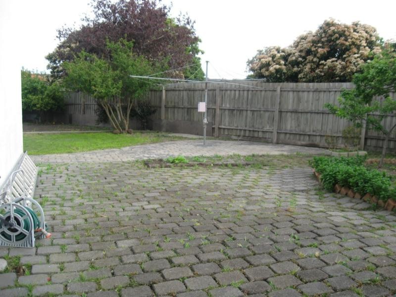 2 Tasma Place, Noble Park VIC 3174