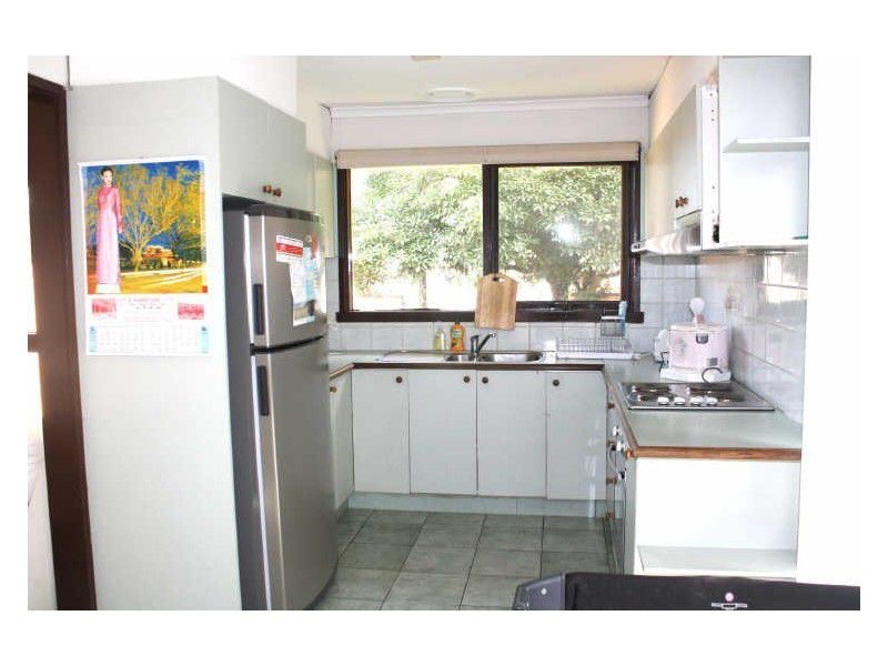 1/1 The Crescent, Springvale VIC 3171