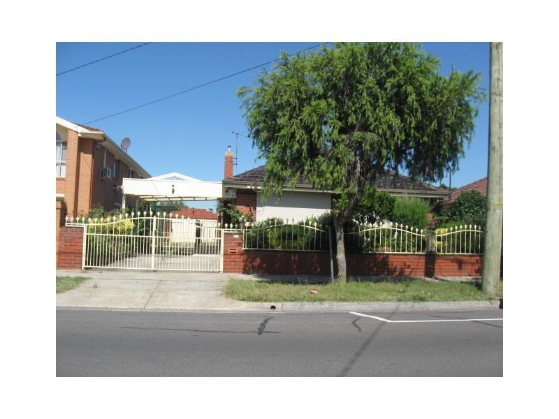 30 Balmoral Avenue, Springvale VIC 3171