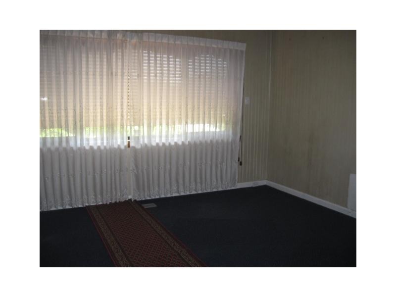 30 Balmoral Avenue, Springvale VIC 3171