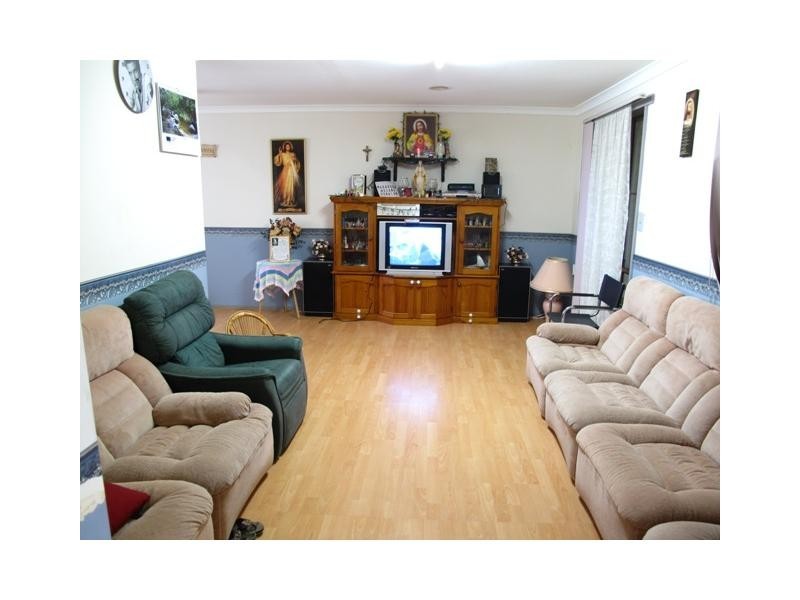 15 Jessica Drive North, Hampton Park VIC 3976