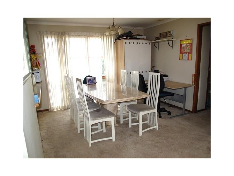 2 East Court, Keysborough VIC 3173