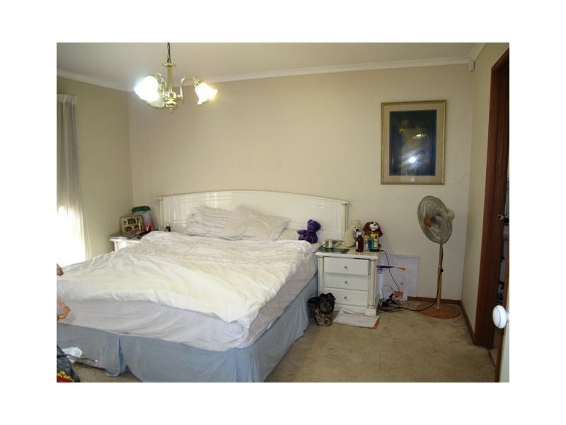 2 East Court, Keysborough VIC 3173