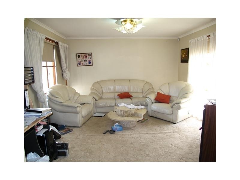 2 East Court, Keysborough VIC 3173