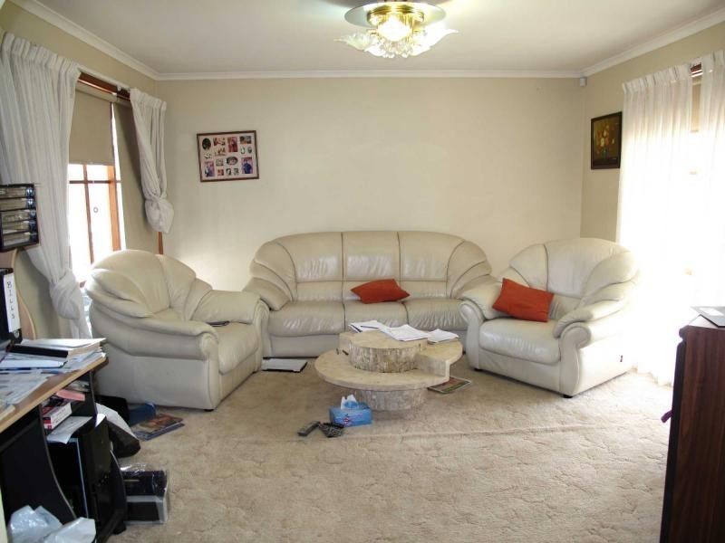 2 East Court, Keysborough VIC 3173