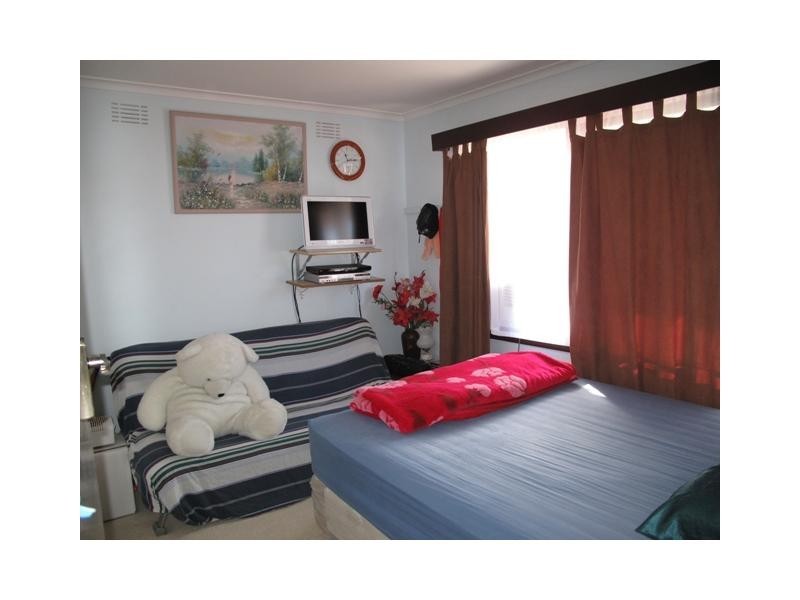 41 Hanleth Avenue, Springvale VIC 3171