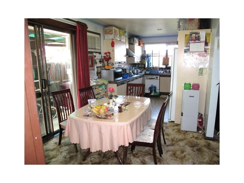 41 Hanleth Avenue, Springvale VIC 3171