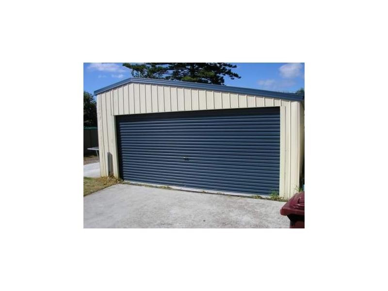 2 Sharon Road, Springvale South VIC 3172