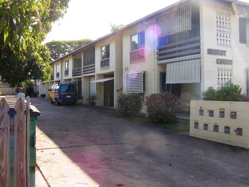 4/8 Piccadilly Street, Hyde Park QLD 4812