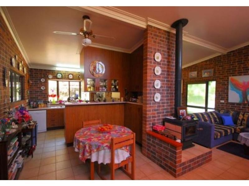 4 Lennox Crescent, Paluma QLD 4816