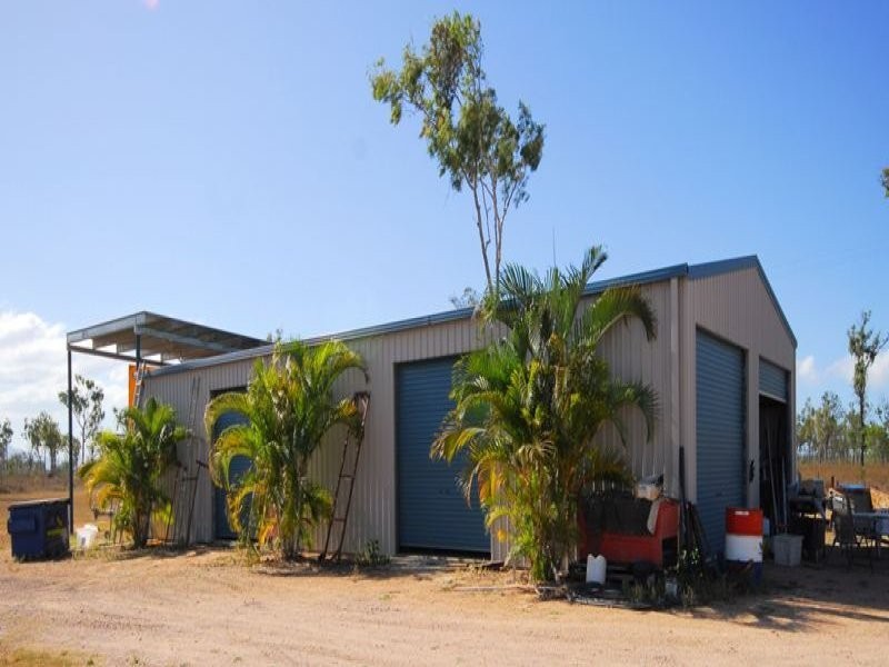 21 Woodfield Road, Rasmussen QLD 4815