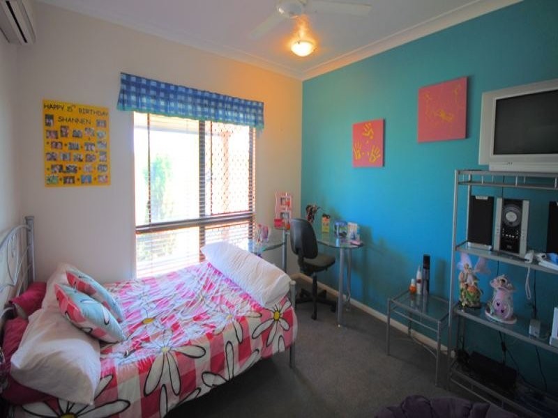 21 Woodfield Road, Rasmussen QLD 4815