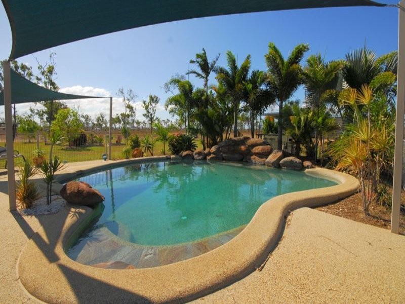 21 Woodfield Road, Rasmussen QLD 4815