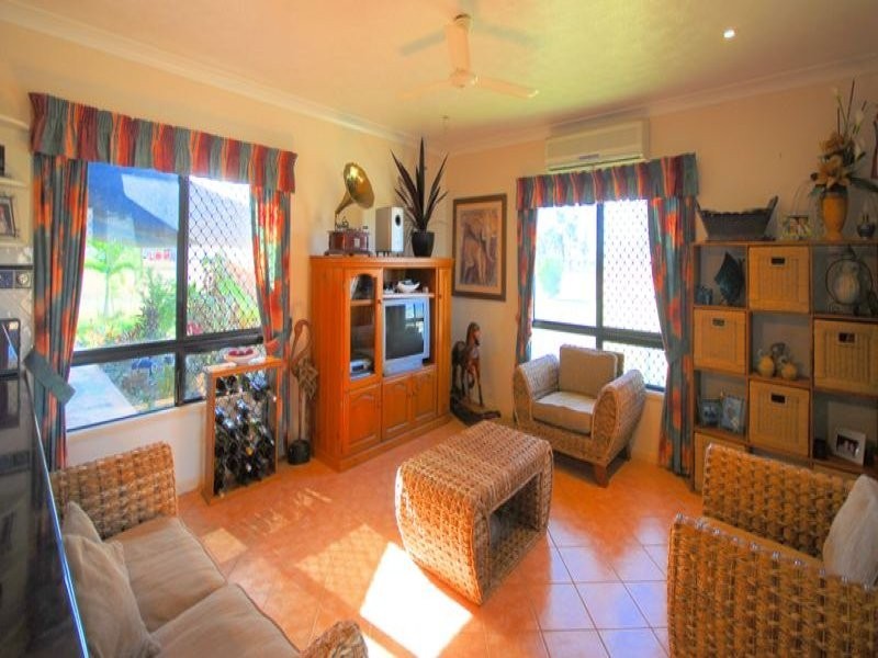 21 Woodfield Road, Rasmussen QLD 4815
