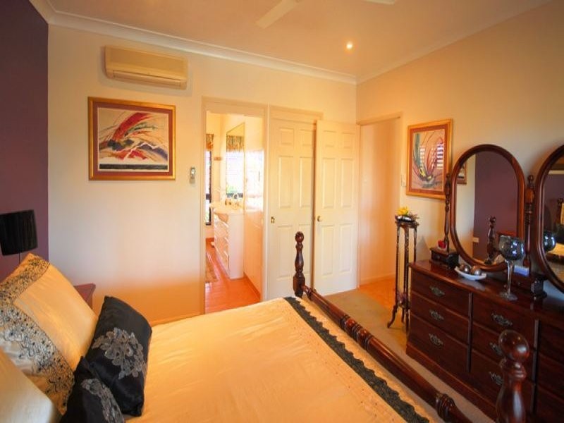 21 Woodfield Road, Rasmussen QLD 4815