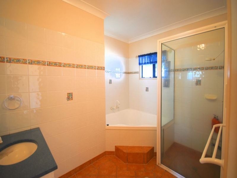 21 Woodfield Road, Rasmussen QLD 4815