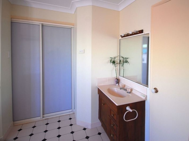 24 Belmont Park Avenue, Kirwan QLD 4817